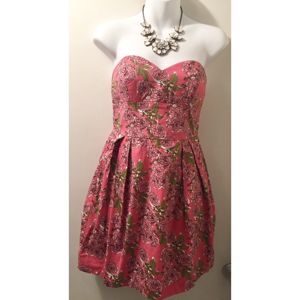 🌺4/$25🌺 F21 floral strapless dress